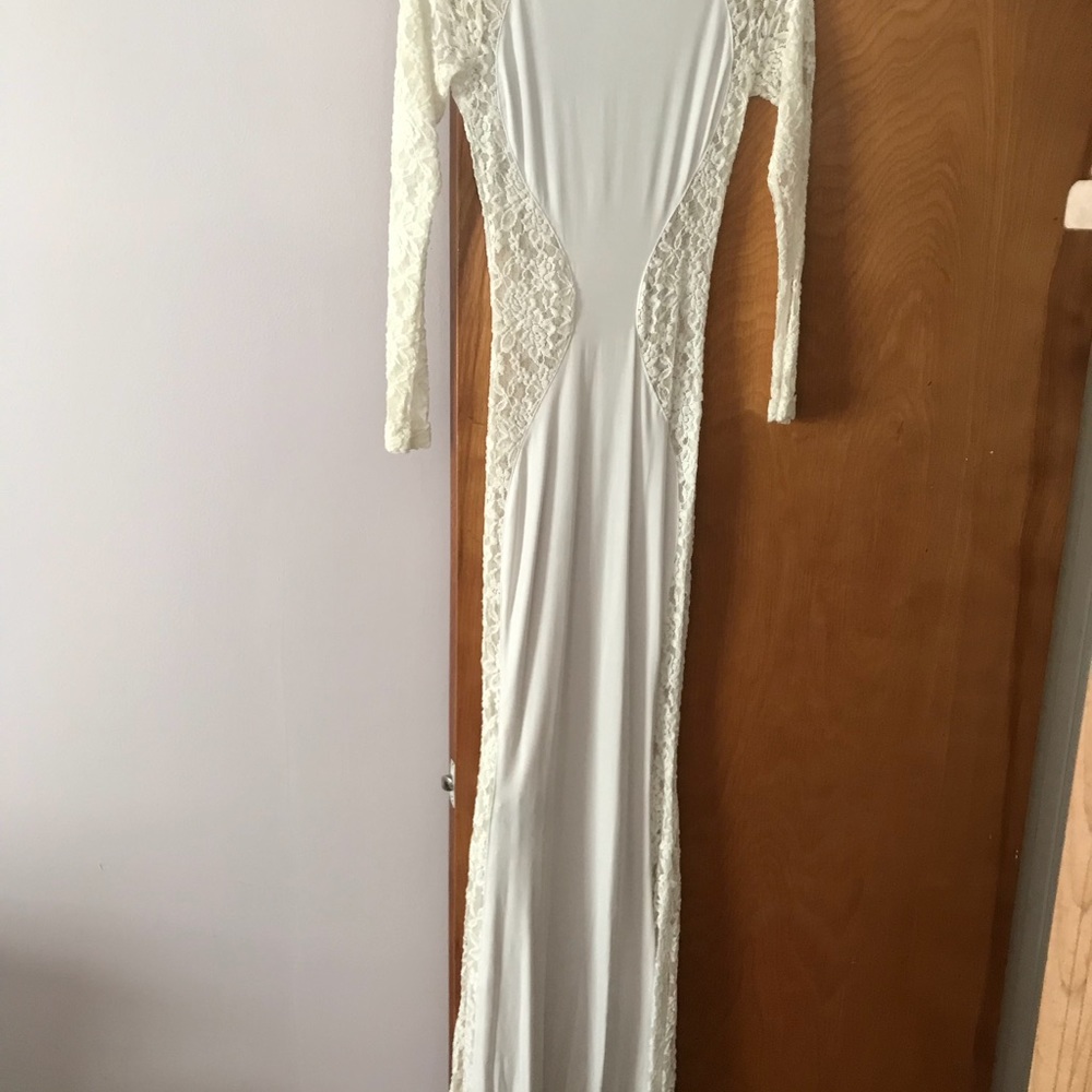 Dress - Picture 3 of 3